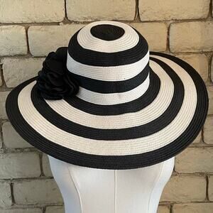 Croft & Barrow Black & White Striped Wide-Brim Sun Hat with Floral Detail